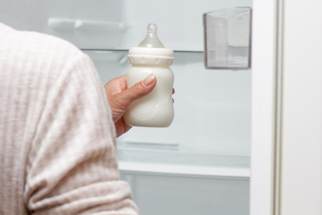 How to Sterilize a MAM Bottle in the Microwave